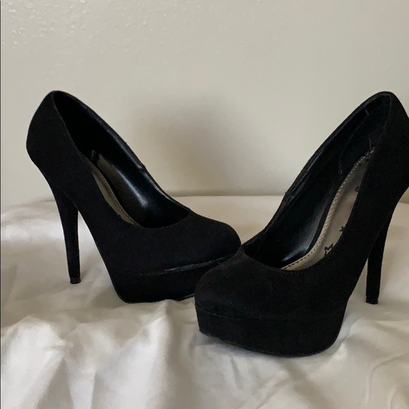 Black 5 inch shoes - Picture 1 of 3